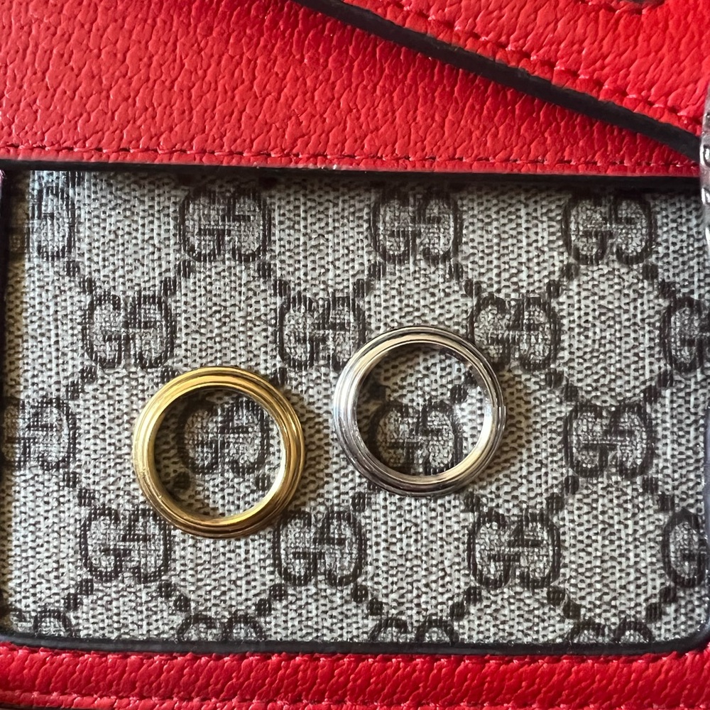 Gucci silver and gold bezels (2) - Picture 1 of 3